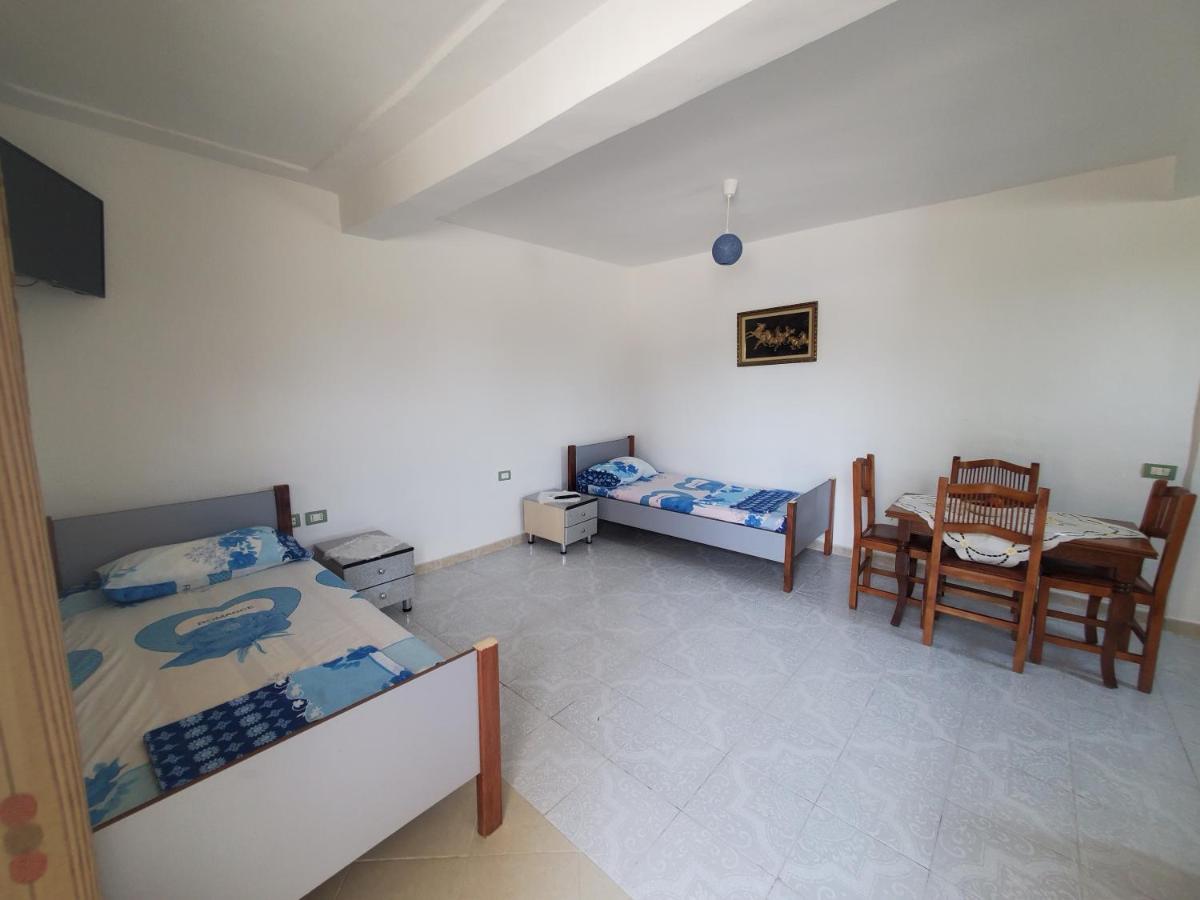 Guest House Vlore Bagian luar foto